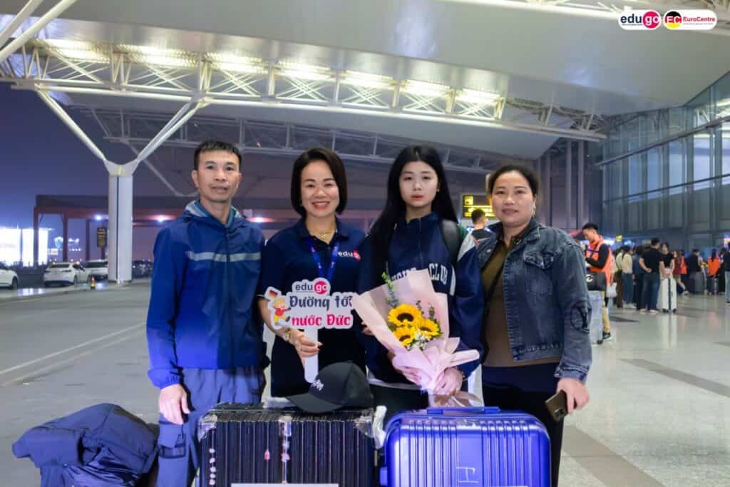 Điểm danh đoàn bay thứ 15 cất cánh tại EduGo trong tháng 03.2025 4 Doan bay toi ngay 25.3