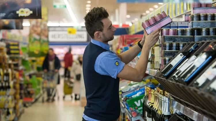 Du học nghề Đức miễn phí - Top 5 ngành nghề nên lựa chọn 5 nganh-ban-hang-che-bien-thuc-pham