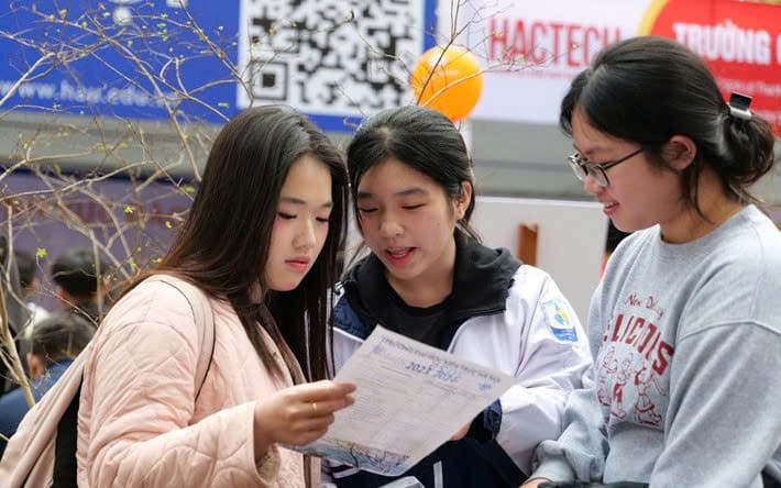 Những áp lực thi tốt nghiệp THPT 2025: Làm sao để vượt qua? 3 thay-doi-trong-quy-che-tuyen-sinh-dai-hoc-2025