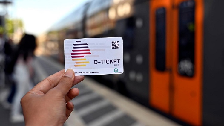 Mẹo mua vé Deutschlandticket tiết kiệm dành cho du học sinh nghề 3 ve-deutschlandticket-co-duoc-chuyen-nhuong-lai-khong