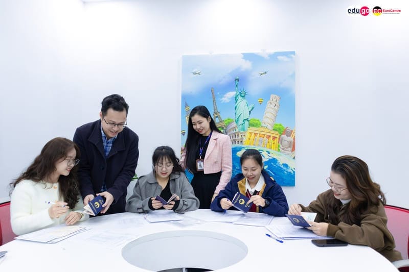 Du học nghề Đức có khó không? 5 bước đơn giản giúp hiện thực hóa giấc mơ 3 chuan-bi-ho-so-du-hoc-nghe-duc-mat-bao-lau