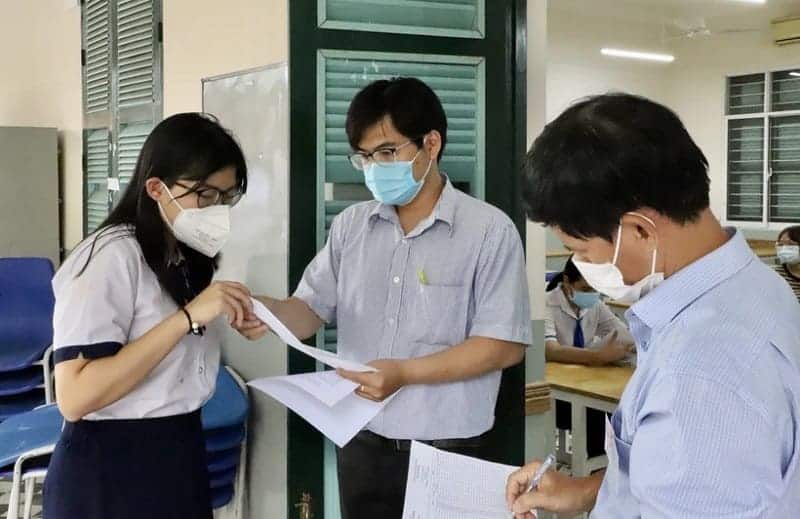 Thi tốt nghiệp THPT 2025: Lưu ý khi đăng ký môn tự chọn 1 ky-thi-tot-nghiep-thpt-2025-dien-ra-voi-04-mon-thi