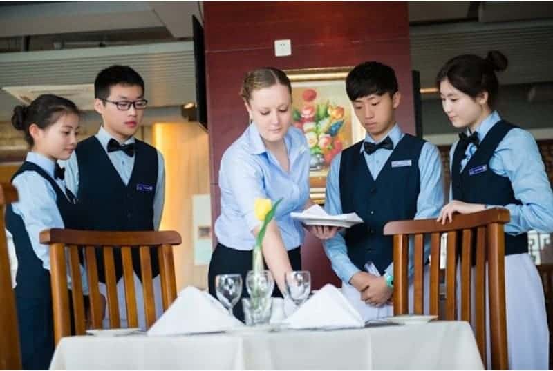 Du học nghề nhà hàng khách sạn tại Đức: Trải nghiệm môi trường làm việc quốc tế 3 lo-trinh-du-hoc-nghe-nha-hang-khach-san-tai-duc
