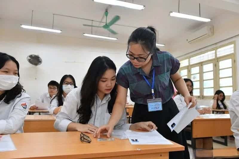 Thi tốt nghiệp THPT 2025: Lưu ý khi đăng ký môn tự chọn 2 luu-y-khi-dang-ky-mon-tu-chon-thi-tot-nghiep-thpt-2025