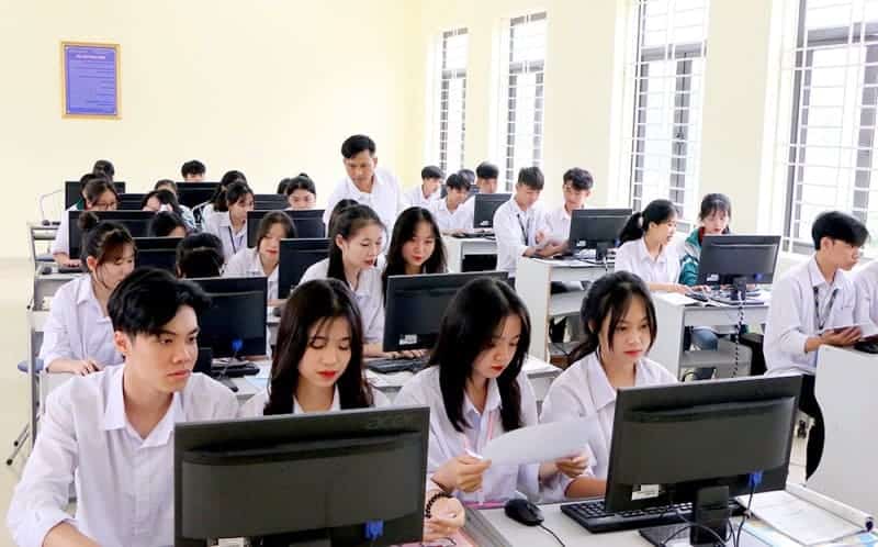 Kỳ thi tốt nghiệp THPT 2025: Hơn 800.000 thí sinh đã đăng ký dự thi 1 nhung-dieu-thi-sinh-can-luu-y-sau-khi-dang-ky
