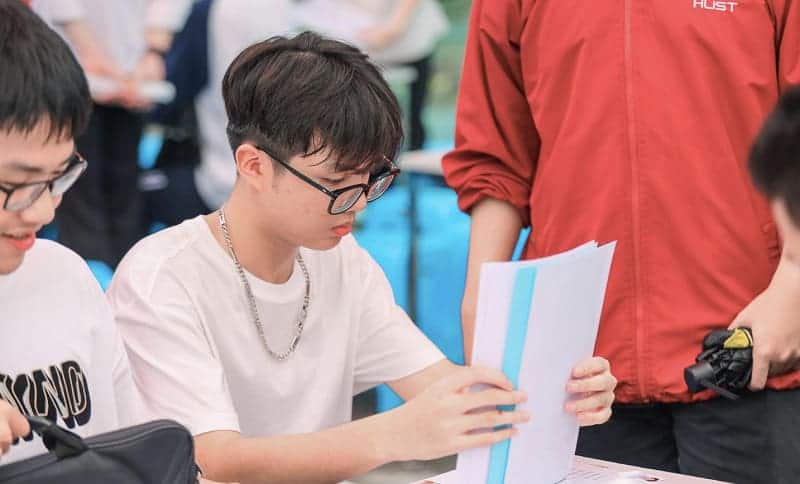 Thời hạn nộp hồ sơ xét tuyển thẳng năm 2025: Thông tin quan trọng cho sĩ tử 2k7 1 ho-so-xet-tuyen-thang-2025-gom-nhung-gi