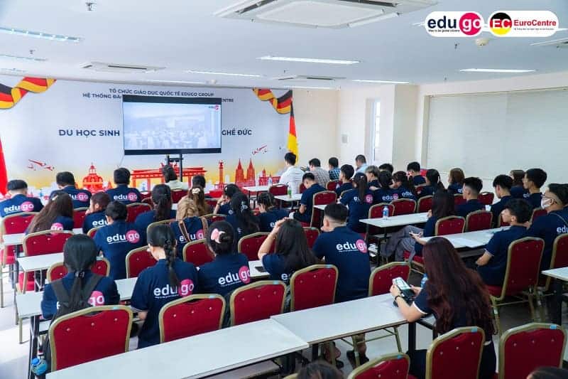 Du học nghề Đức chi phí hết bao nhiêu? Chi phí dự trù cho người mới bắt đầu 2 chi-phi-hoc-tieng-duc-tai-viet-nam