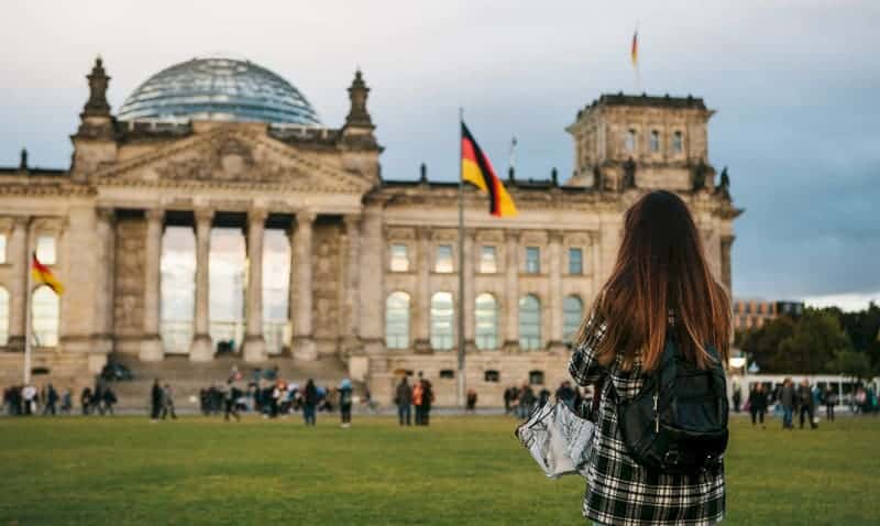 Du học nghề Đức miễn phí, thu nhập cao: Sự thật là gì? 1 du-hoc-nghe-duc-mien-100-hoc-phi