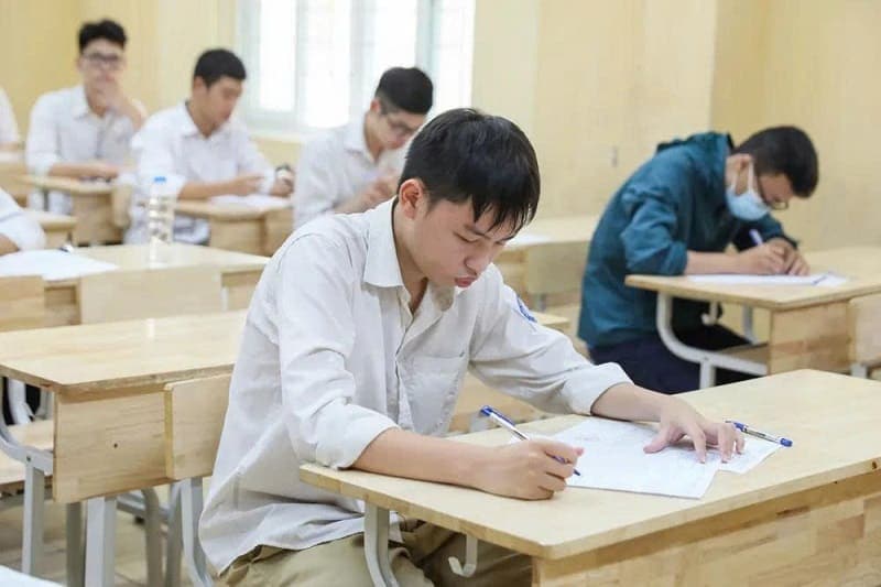 ky-thi-tot-nghiep-thpt-2025-dien-ra-voi-nhieu-doi-moi