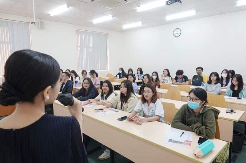 Tuyển sinh đại học 2025: Thách thức trong việc đảm bảo công bằng cho thí sinh 3 lam-sao-de-vuot-qua-nhung-thach-thuc-trong-tuyen-sinh