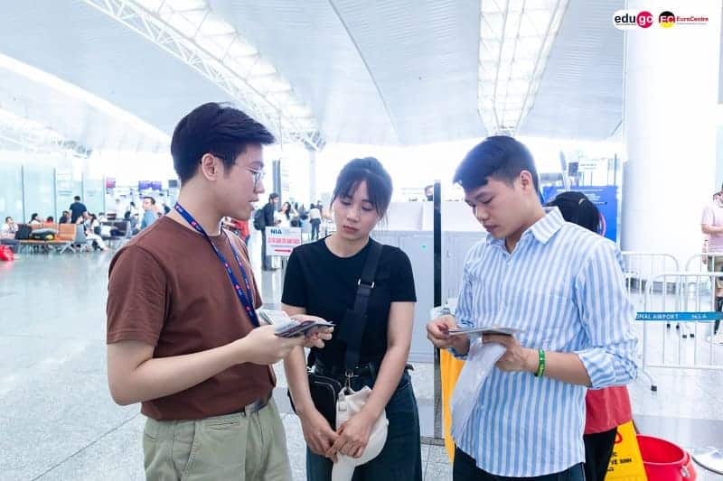 Làm visa du học nghề Đức mất bao lâu? Tips rút ngắn thời gian đáng kể 1 quyen-loi-khi-so-huu-visa-du-hoc-nghe-duc