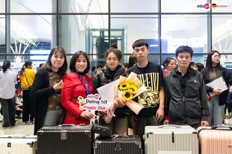 Thông báo tuyển sinh chương trình du học nghề Đức Chuyên viên Bán hàng tại quầy thực phẩm tươi sống làm việc tại Berlin, CHLB Đức 3 thong-bao-tuyen-sinh-chuyen-vien-ban-hang-tai-quay-thuc-pham-tuoi-song