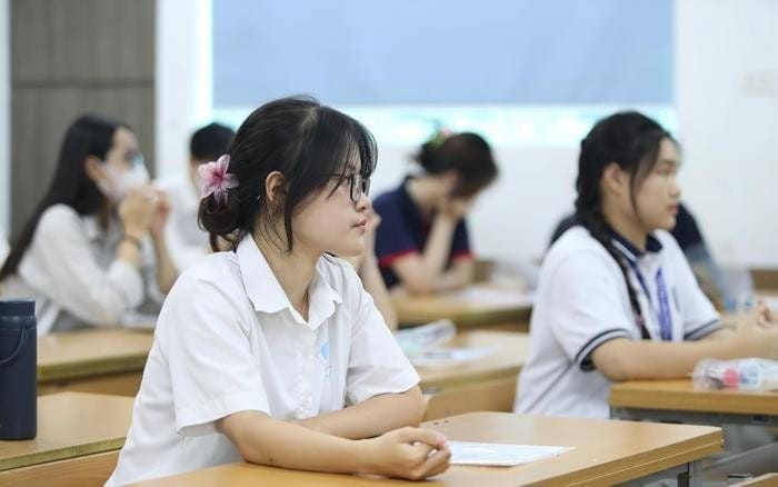 Tuyển sinh đại học 2025: Thách thức trong việc đảm bảo công bằng cho thí sinh 5 to-hop-xet-tuyen-da-dang-thach-thuc-trong-tuyen-sinh-dai-hoc-2025