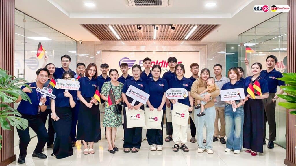 EduGo liên tiếp khai giảng thành công lớp tiếng Đức trình độ A1 tại Hà Nội và Hồ Chí Minh 2 523129006 696994806509035 6055558241168535411 n
