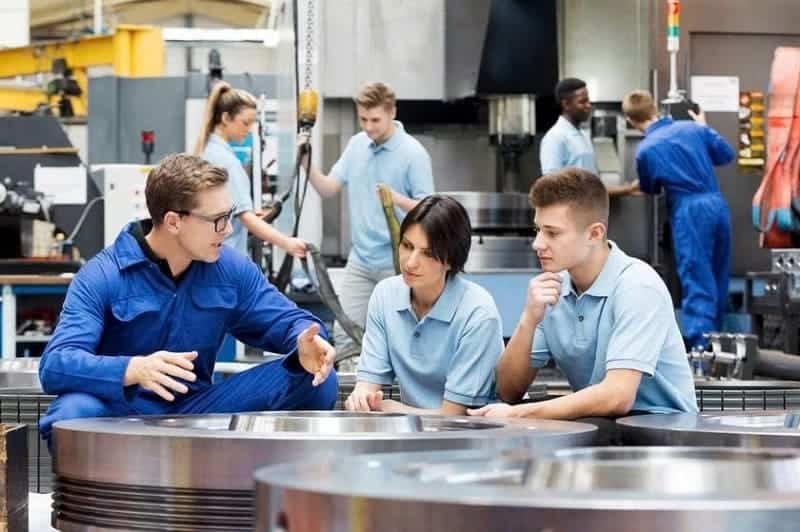 Cơ hội vừa học vừa làm - Lợi ích khi du học nghề Đức dành cho du học sinh 3 bang-cap-va-co-hoi-viec-lam-sau-tot-nghiep