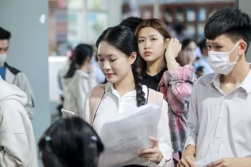 Xét học bạ năm 2025: Hạn chót nộp hồ sơ xét học bạ và chứng chỉ 5 bo-xet-tuyen-som-trong-tuyen-sinh-dai-hoc-2025