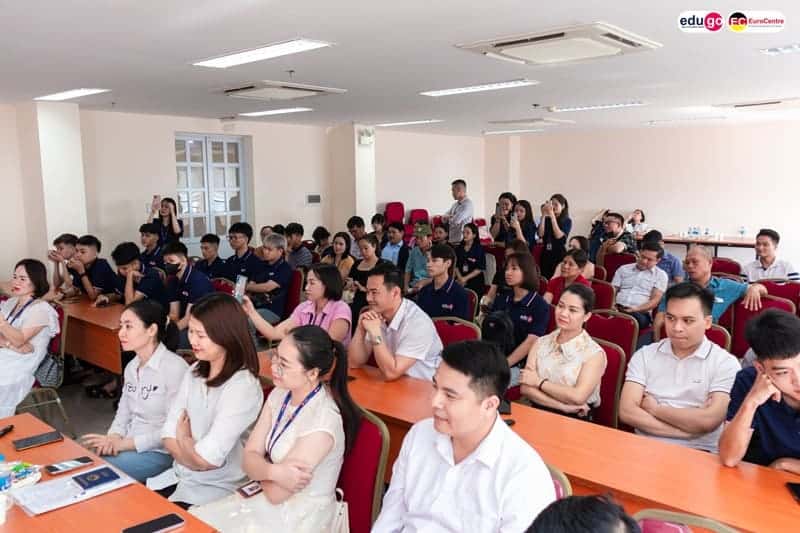 Review trung tâm du học nghề Đức: Những điều cần biết trước khi quyết định 2 cac-tieu-chi-lua-chon-trung-tam-du-hoc-nghe-duc