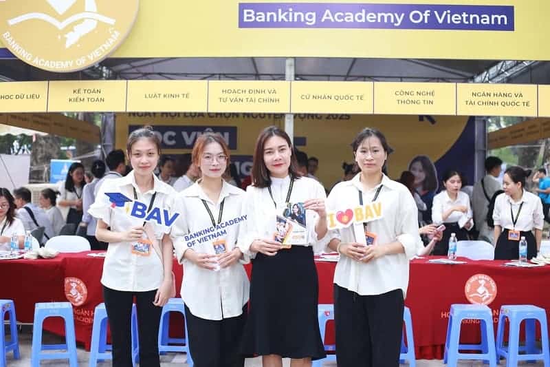 Cập nhật điểm sàn Học viện Ngân hàng năm 2025 và cơ hội trúng tuyển 1 diem-san-hoc-vien-ngan-hang-nam-2025