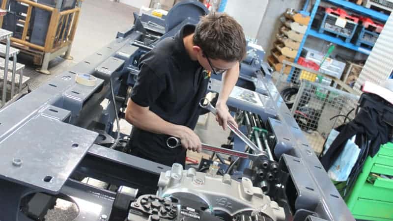 Du học nghề Đức ngành cơ khí - Bước đệm vững chắc trở thành kỹ sư quốc tế 2 lo-trinh-hoc-nganh-co-khi-o-duc