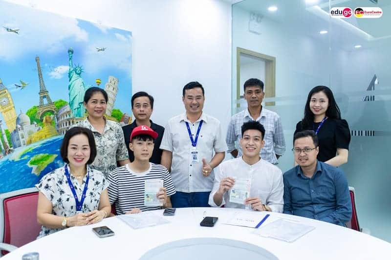 Cơ hội vừa học vừa làm - Lợi ích khi du học nghề Đức dành cho du học sinh 2 loi-ich-khi-du-hoc-nghe-duc-tiet-kiem-chi-phi