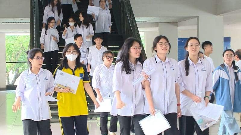 Kỳ tuyển sinh đại học 2025: Nộp 2 lần lệ phí có đúng quy định của Bộ GD&ĐT? 3 luu-y-khi-nop-le-phi-trong-ky-tuyen-sinh-dai-hoc-2025