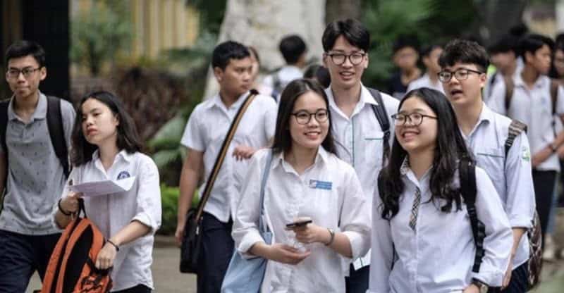 Hồ sơ xét tuyển đại học 2025 gồm những gì? Checklist những giấy tờ quan trọng 2 nhung-luu-y-khi-nop-ho-so-xet-tuyen-dai-hoc-2025