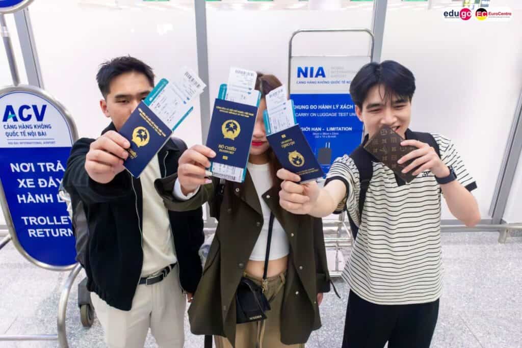 Những chuyến bay tới Đức cất cánh thuận lợi trước khi cơn bão Wipha đổ bộ 4 Tien bay