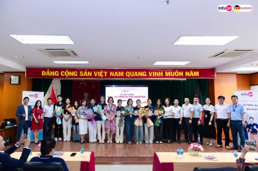 EduGo khai giảng lớp tiếng Đức A1 - Chào đón hơn 100 học viên 2k7 nhập học sớm 5 khai giang web 05