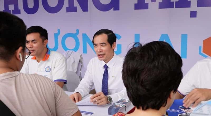 Dự báo điểm chuẩn các ngành hot năm 2025: Tăng hay giảm? 9 du-bao-diem-chuan-cac-nganh-hot-nam-2025