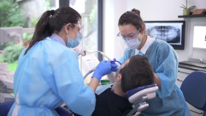 Du học nghề Đức ngành Trợ lý nha khoa: Lộ trình học miễn phí, có lương 2 du-hoc-nghe-duc-nganh-tro-ly-nha-khoa-hoc-gi