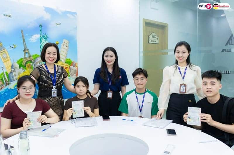 quyen-loi-khi-du-hoc-nghe-dieu-duong-tai-duc