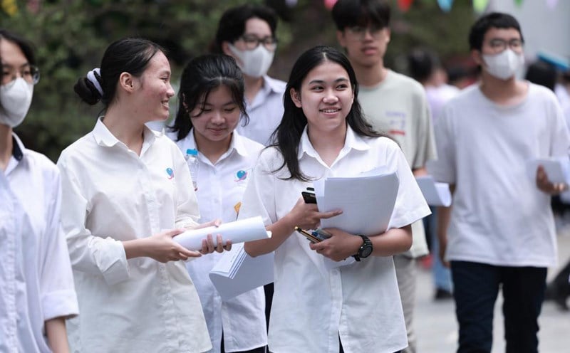 Xét tuyển đợt 2 có tăng điểm không? Cơ hội hay thách thức cho thí sinh 8 thoi-gian-xet-tuyen-dot-2-nam-2025