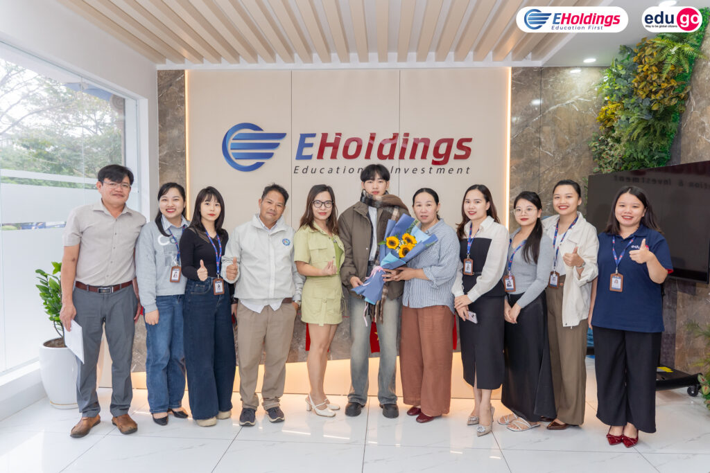 Sân bay nội bài thất thủ - Đội quân EduGo xuất cảnh thành công, chinh phục giấc mơ Đức 6 101125 21