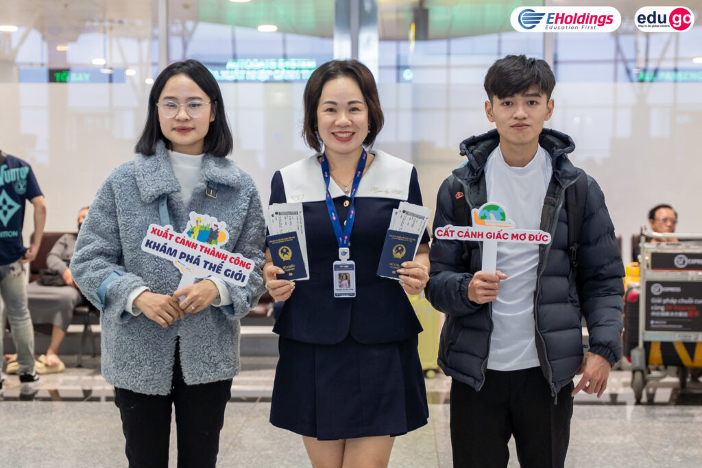 Sân bay nội bài thất thủ - Đội quân EduGo xuất cảnh thành công, chinh phục giấc mơ Đức 12 101125 51