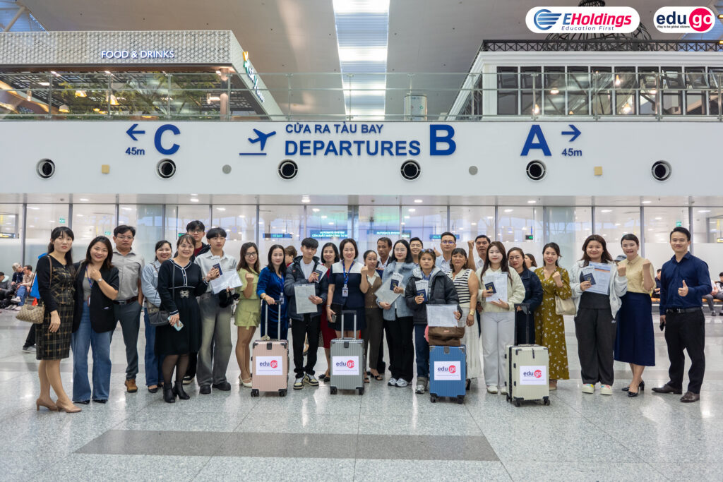 Sân bay nội bài thất thủ - Đội quân EduGo xuất cảnh thành công, chinh phục giấc mơ Đức 10 101125 71
