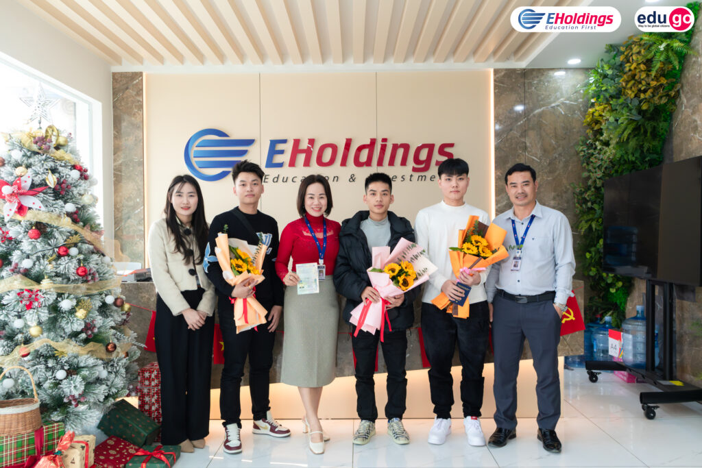 Đây rồi - Những chuyến bay tháng 12 tiếp tục cất cánh, đưa học viên EduGo chinh phục trời Âu 3 071225 4