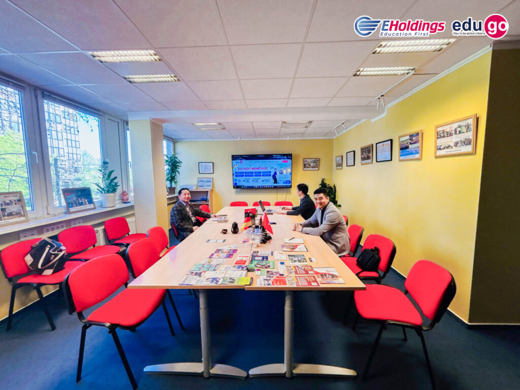 z7758736064047 08d43a04f854b3a7ad56e0726f3fc341